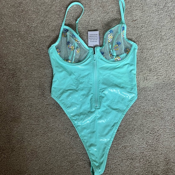 Lingerie Bodysuit - Picture 1 of 4